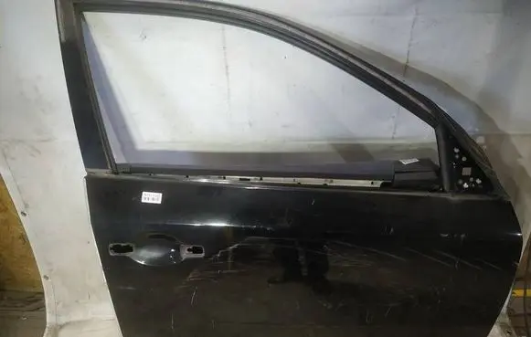 Nissan Murano Z50 Front door juodos