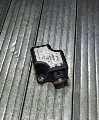 Nissan X-Trail T30 ESP acceleration yaw rate sensor 47930EQ010