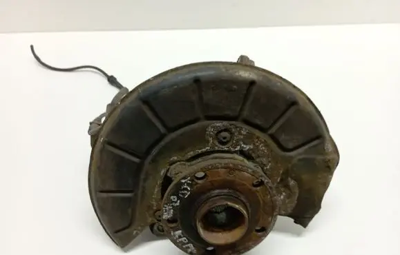 Volkswagen Caddy Front wheel hub