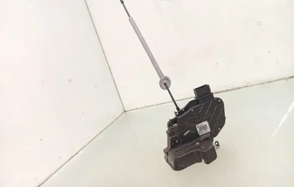 Volvo V70 Rear door lock 31253921