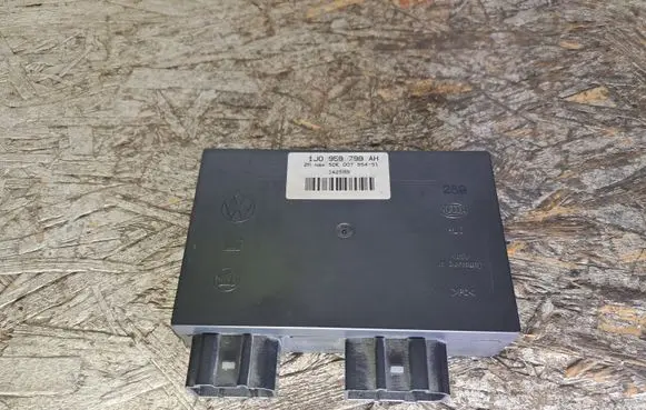 Volkswagen PASSAT B5 Comfort/convenience module 1J0959799AH
