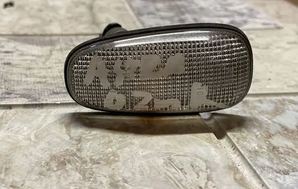 Opel Astra G Front fender indicator light 90560403