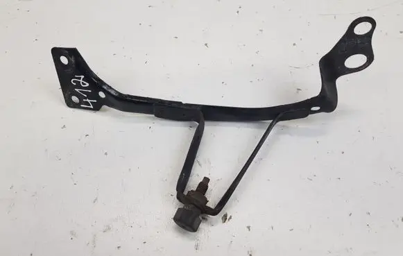 Audi A4 S4 B7 8E 8H Radiator support slam panel bracket 8E0805537