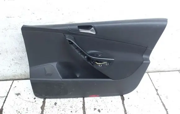 Volkswagen PASSAT B6 Front door card panel trim 3C1867012DP