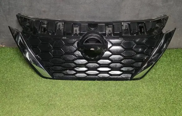 Nissan Juke II F16 Front grill 623106PA0C 623106PA0D