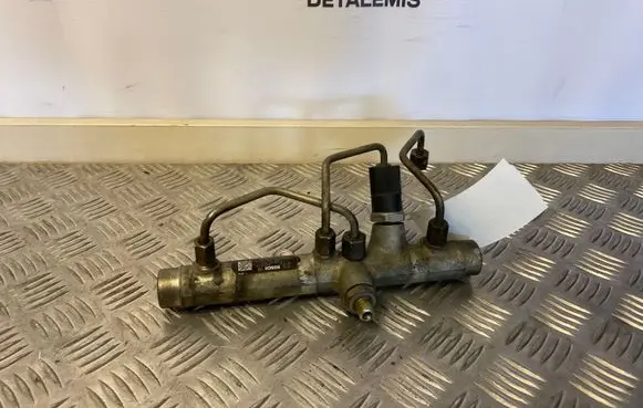 Volkswagen Touareg I Fuel main line pipe 059130089D