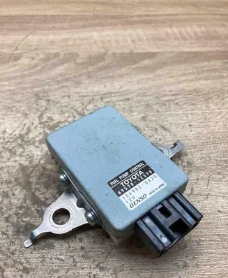 Toyota Auris E180 Fuel injection pump control unit/module 8957012370 1049930820