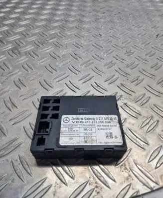 Mercedes-Benz E W212 Gateway control module A2115402945 410213005008