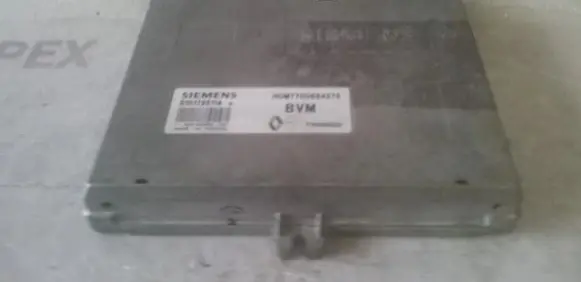 Renault Laguna I Engine control unit/module S101725114B HOM77008642
