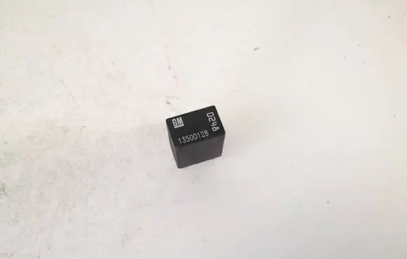 Opel Insignia A Other relay 13500128