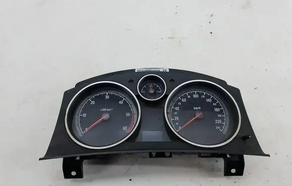 Opel Zafira B Speedometer (instrument cluster) 13225980