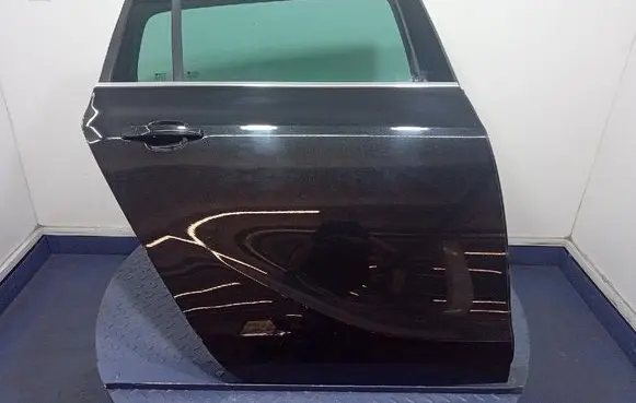 Opel Zafira C Rear door 