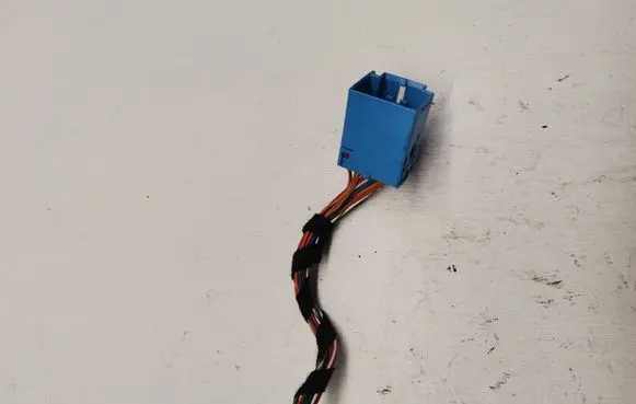 Porsche Macan (95B) Front door wiring loom 4F0972575