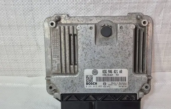 Volkswagen Caddy Engine control unit/module 03G906021AR 0281012469 1039S11562