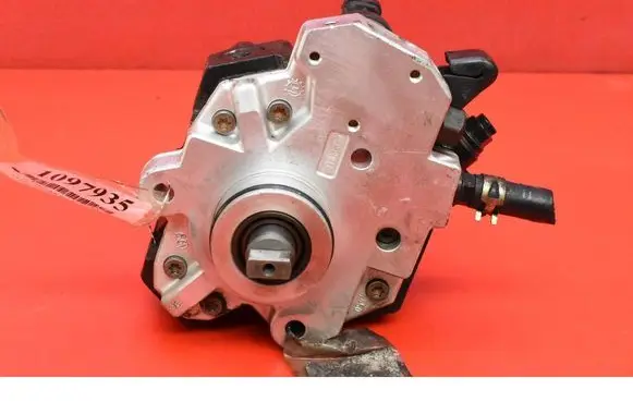 Toyota Yaris Verso Fuel injection high pressure pump 221000N011