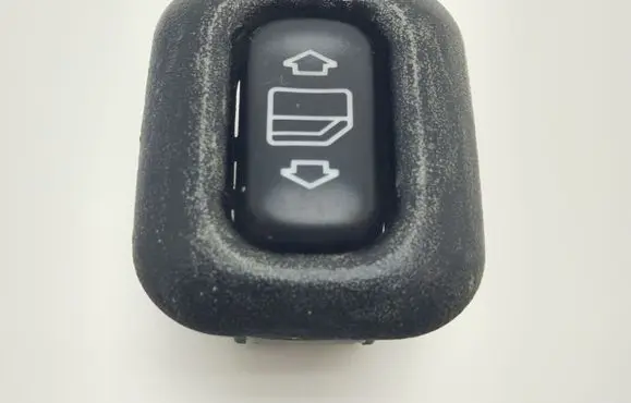 Mercedes-Benz E W210 Electric window control switch 2108208710