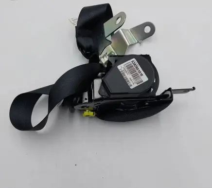 Nissan Leaf II (ZE1) Front seatbelt 638265101E