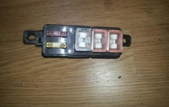Fuse box set