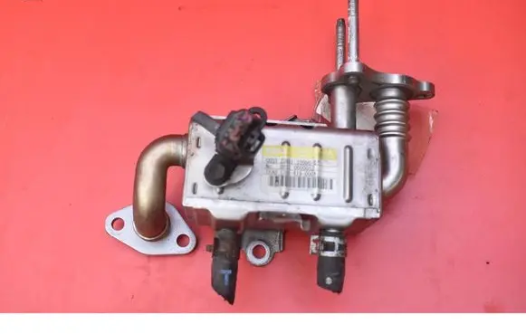 Toyota Auris 150 EGR valve cooler 2560133060B