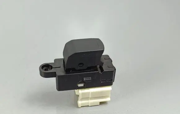 Suzuki SX4 S-Cross Electric window control switch