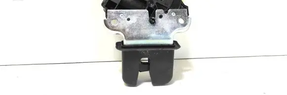 Volkswagen PASSAT B7 Tailgate/trunk/boot lock/catch/latch 4F5827505D