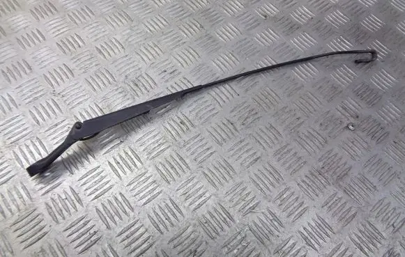Volkswagen PASSAT B5.5 Front wiper blade arm