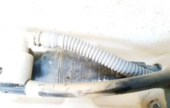 Toyota Proace Windscreen/windshield washer pump 963298498004 964516338001