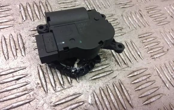Fiat 500X Air flap motor/actuator