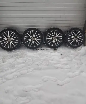 Mercedes-Benz E W213 R19 alloy rim