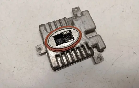 BMW 5 F10 F11 Xenon control unit/module 7237647 63117237647
