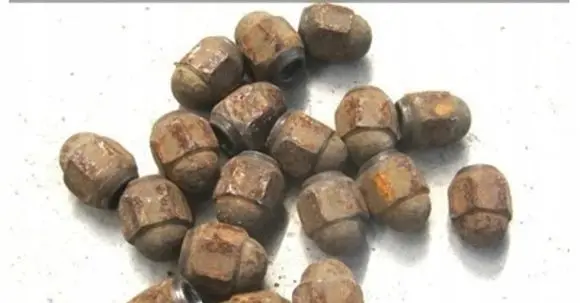 Nissan Serena Nuts/bolts 