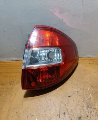 Renault Koleos I Rear/tail lights 26550JY00