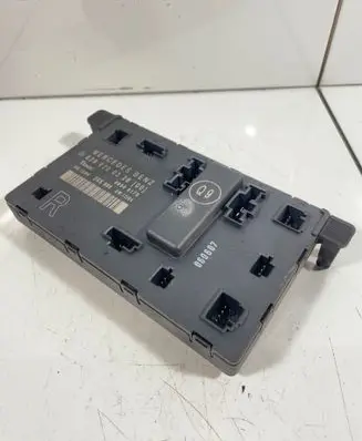 Mercedes-Benz Vito Viano W639 Door control unit/module 6398200326 ZGS006 00006170