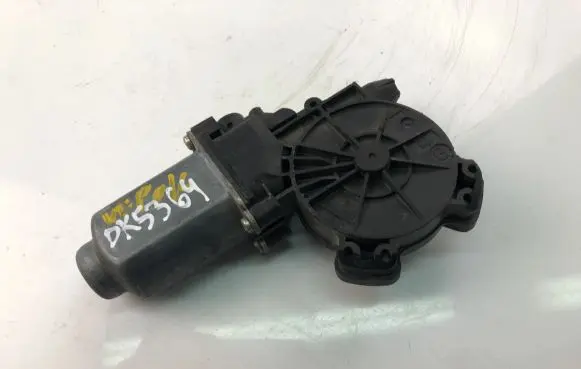 Nissan Note (E11) Front door window regulator motor 400927B