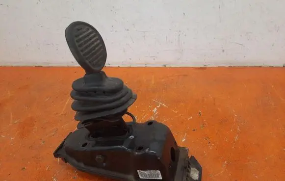 Smart ForTwo I Brake pedal 0018663V003