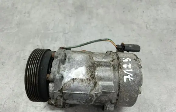 Volkswagen Golf IV Air conditioning (A/C) compressor (pump)