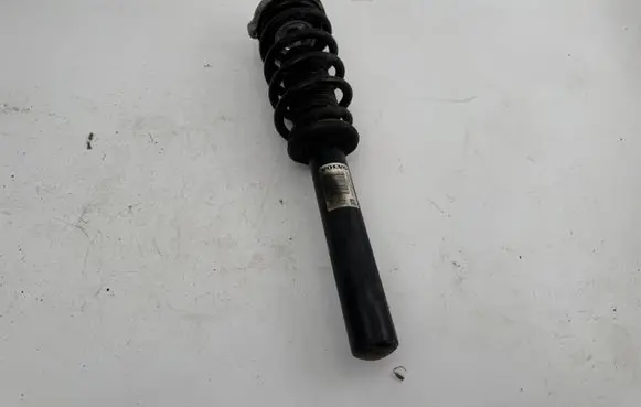 Volvo XC90 Front shock absorber/damper 31658458