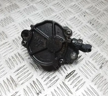 Ford Focus Vacuum pump