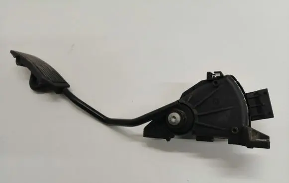 Nissan Almera Tino Accelerator throttle pedal 18002BU410 6PV00862004