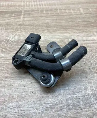 Volkswagen PASSAT B6 Exhaust gas pressure sensor 076906051A