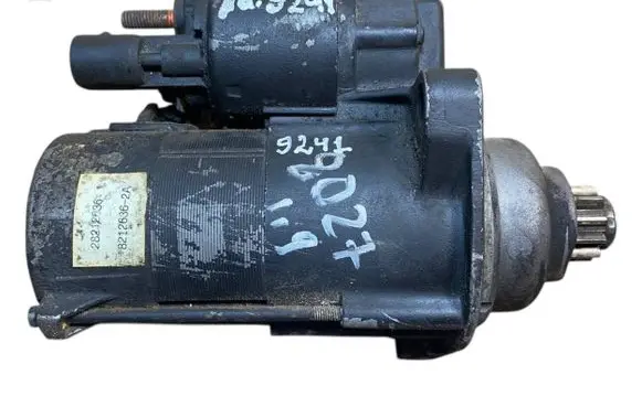Skoda Roomster (5J) Starter motor 28212636