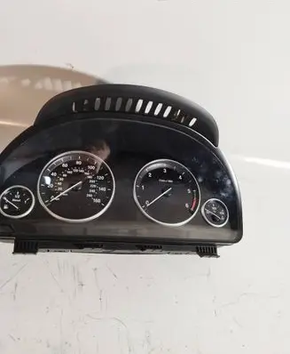 BMW X5 F15 Speedometer (instrument cluster) 6805233 106818886