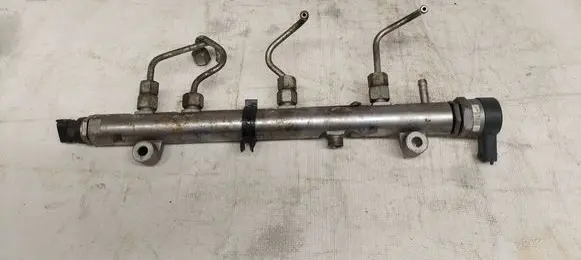 Mitsubishi Canter Fuel distributor 0445224055 504342424
