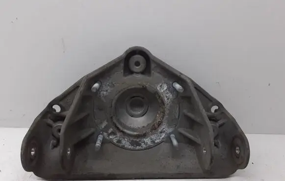 Audi Q7 4L Front shock absorber mounting bracket 
