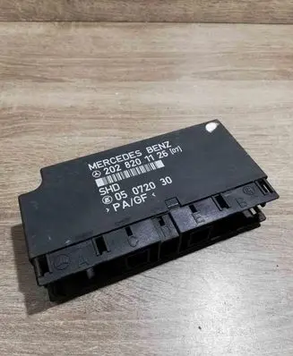 Mercedes-Benz C W202 Comfort/convenience module 2028201126 05072030