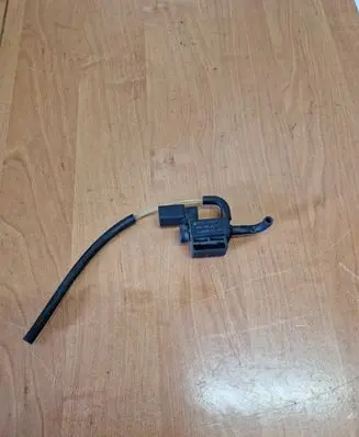 Audi A3 S3 8L Turbo solenoid valve 037906283C 72288000 02T117