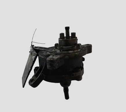 Volvo V70 Vacuum pump 30731825
