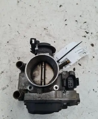 Audi A4 S4 B5 8D Throttle valve