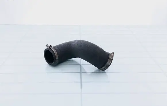 Intercooler hose/pipe