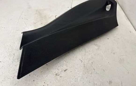 BMW X1 F48 F49 (C) pillar trim 7366845
